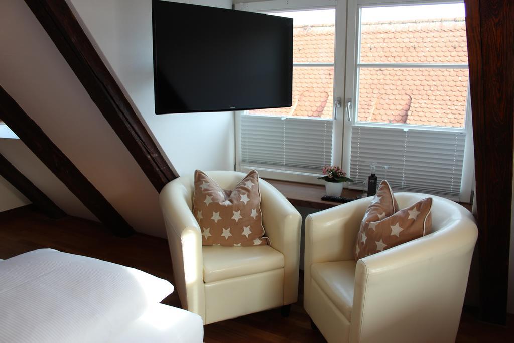 Hotel Schmales Haus Ulm Kamer foto