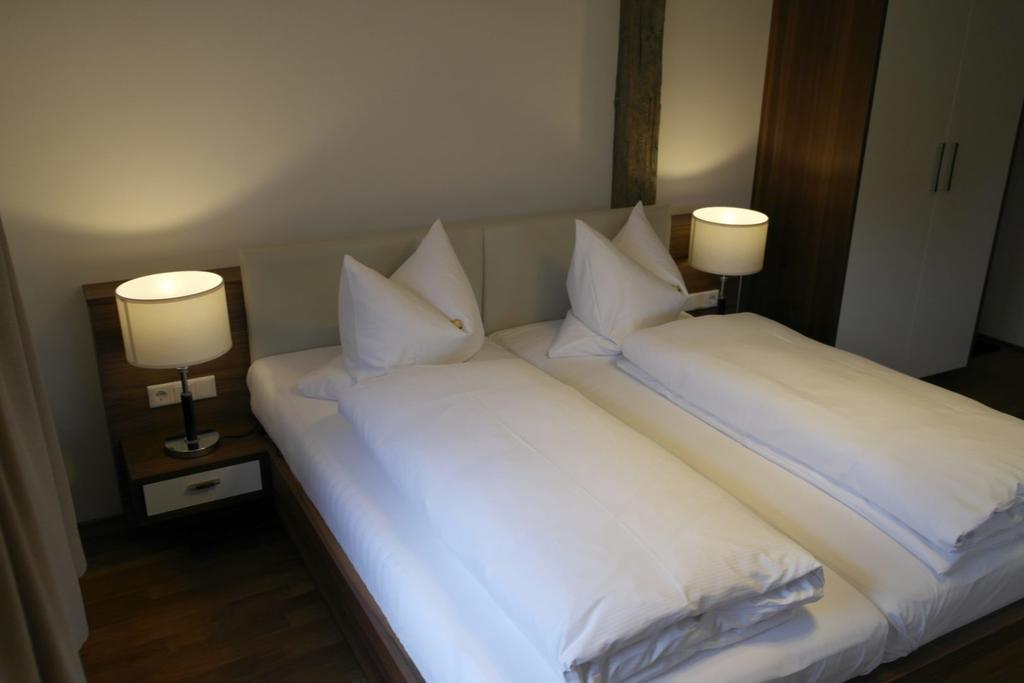 Hotel Schmales Haus Ulm Kamer foto