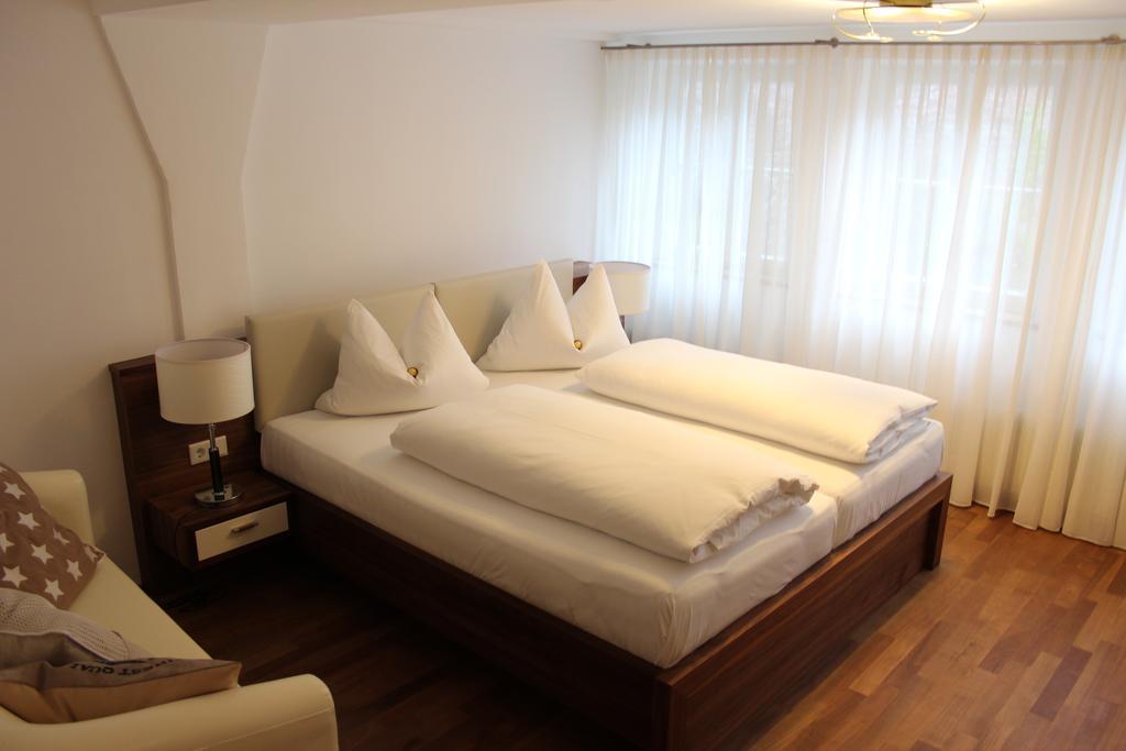 Hotel Schmales Haus Ulm Kamer foto