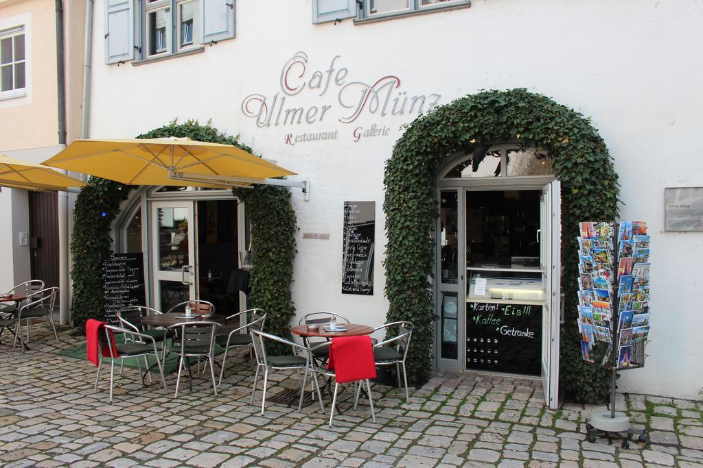 Hotel Schmales Haus Ulm Buitenkant foto